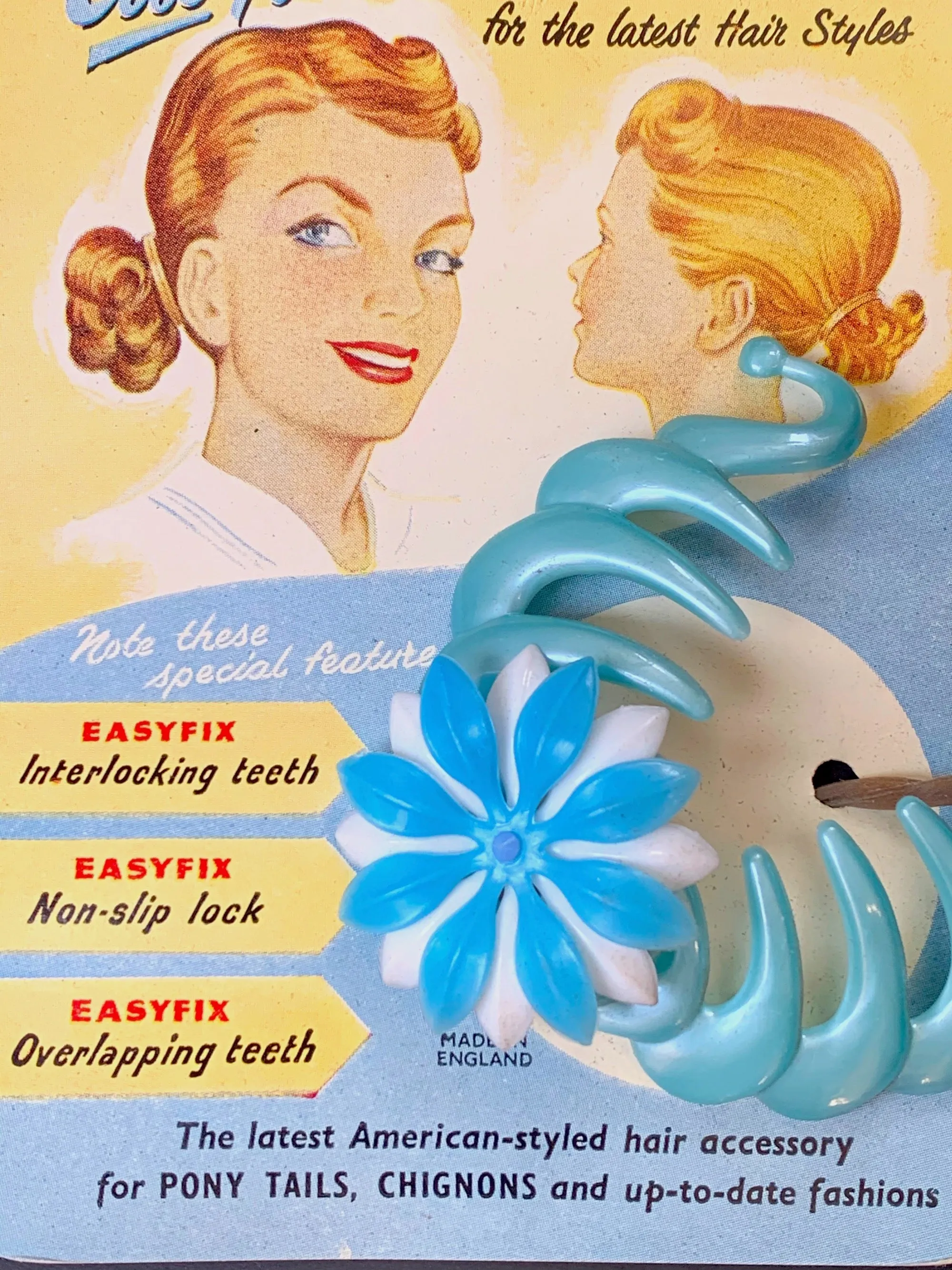 1940s Easyfix Ring-Grip Clip "for the Latest Hair Styles..Pony Tails, Chignons.."