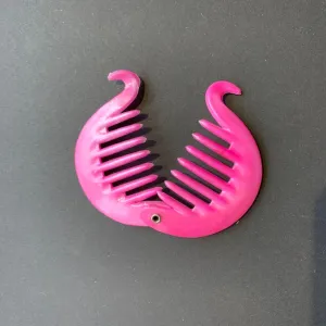 1960s Bright Pink 6cm Clincher / Banana Hair Grip