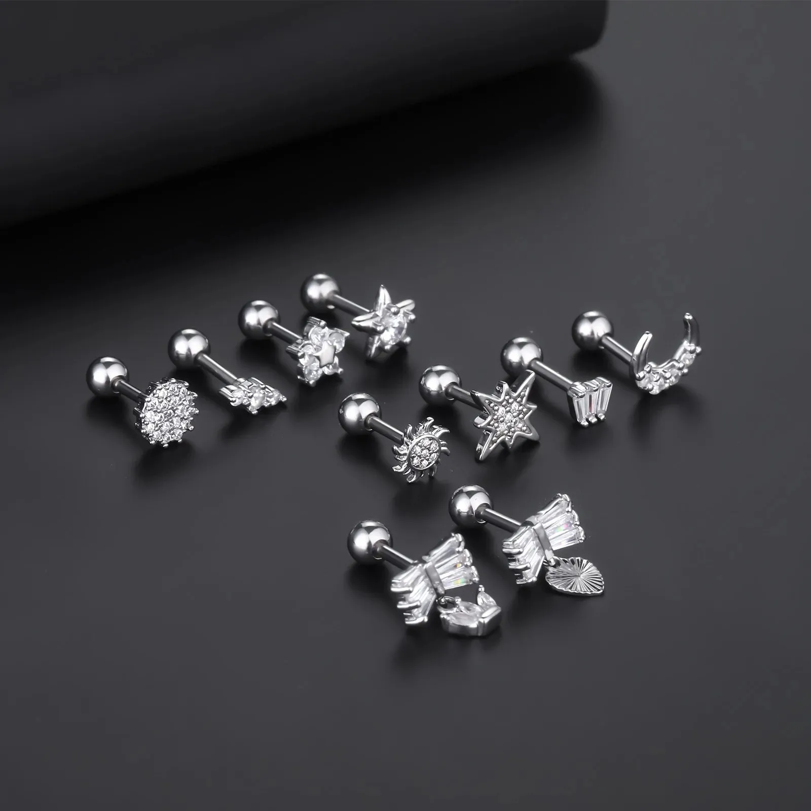 1PC Stainless Steel Zircon Ear Piercing Earring for Women Korean Exquisite Snake Ear Studs Cartilage Earring Body Jewelry Gift