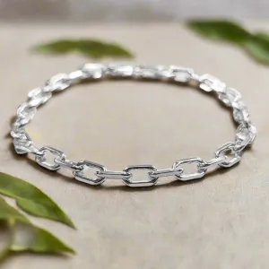 Diamond-cut oval cable bracelet