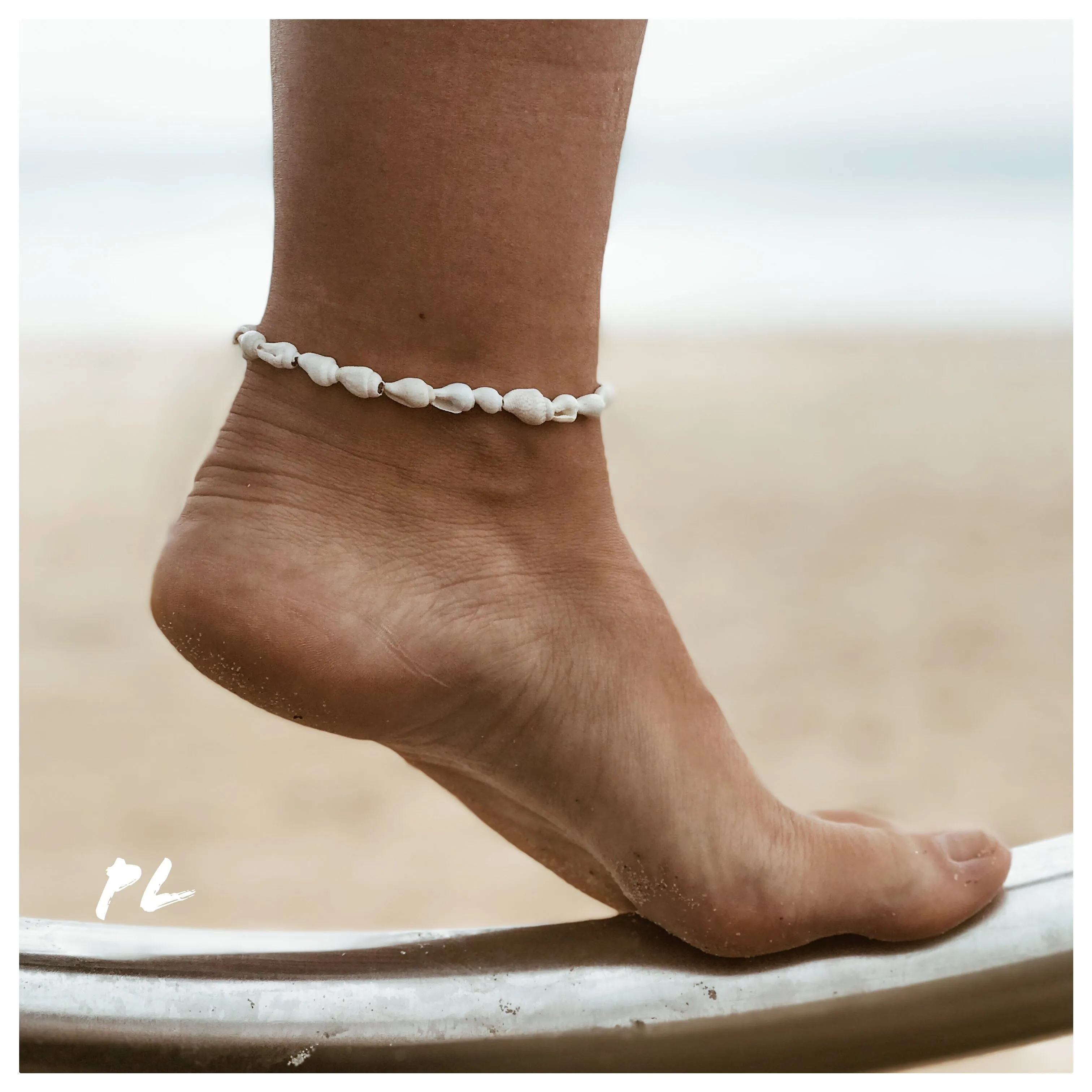 Nasa Shell Anklet 1 / Cream Cord