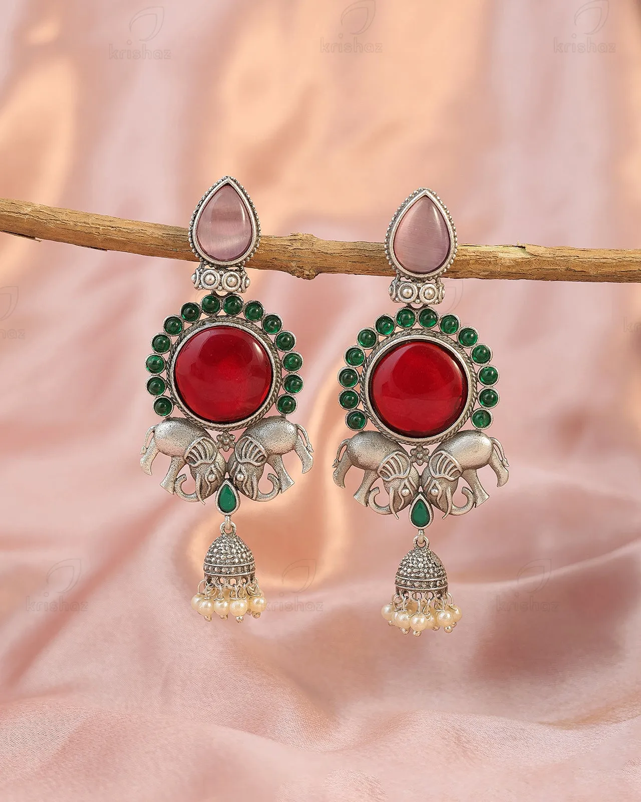 Samiksha Dangler Earrings - wxo