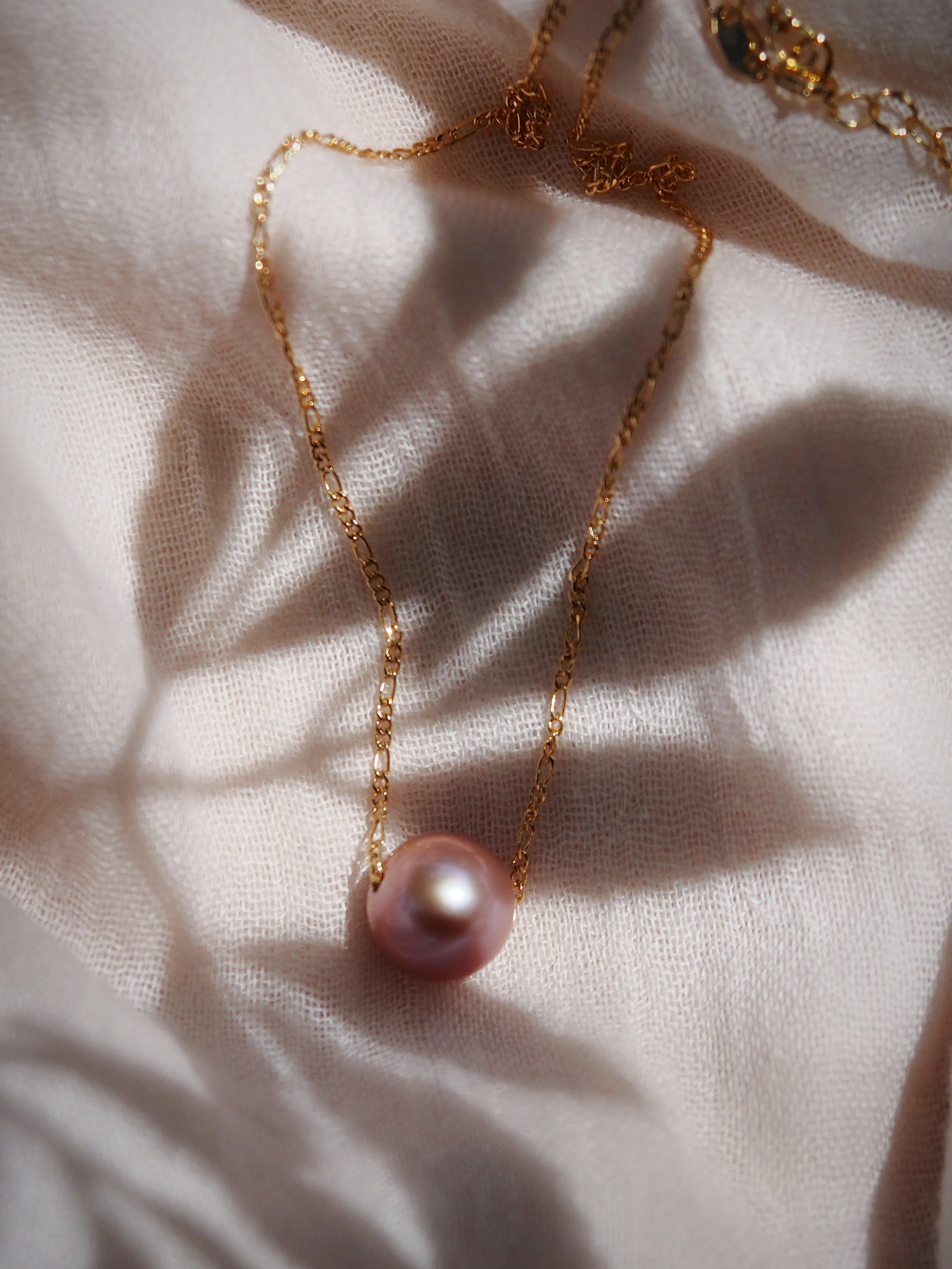 Single Floating Pink Pearl Necklace - Lokapele