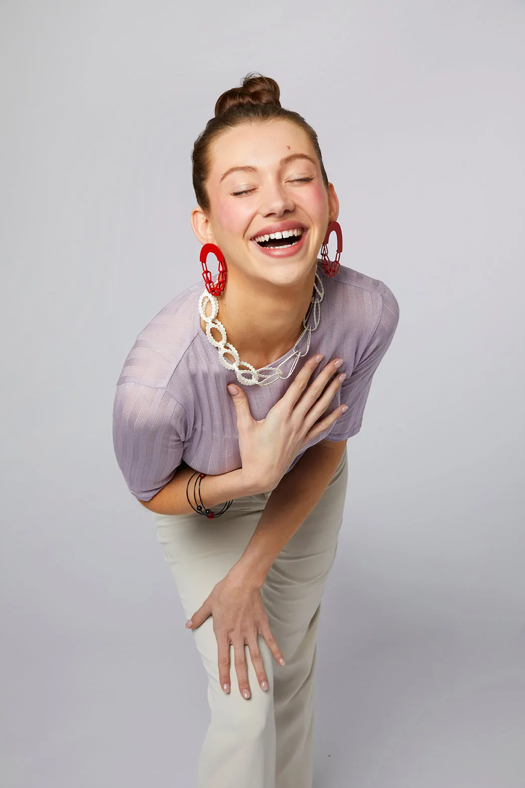 White Scalloped Necklace